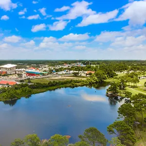 1-bed-2-bath-apartment-in-laketown-wharf.panamacity-beachhotels.com/