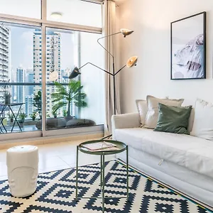 https://apartment-dubai-marina-jbr-skyview-tower-full-marina-view.dubaihotelsoffers.com